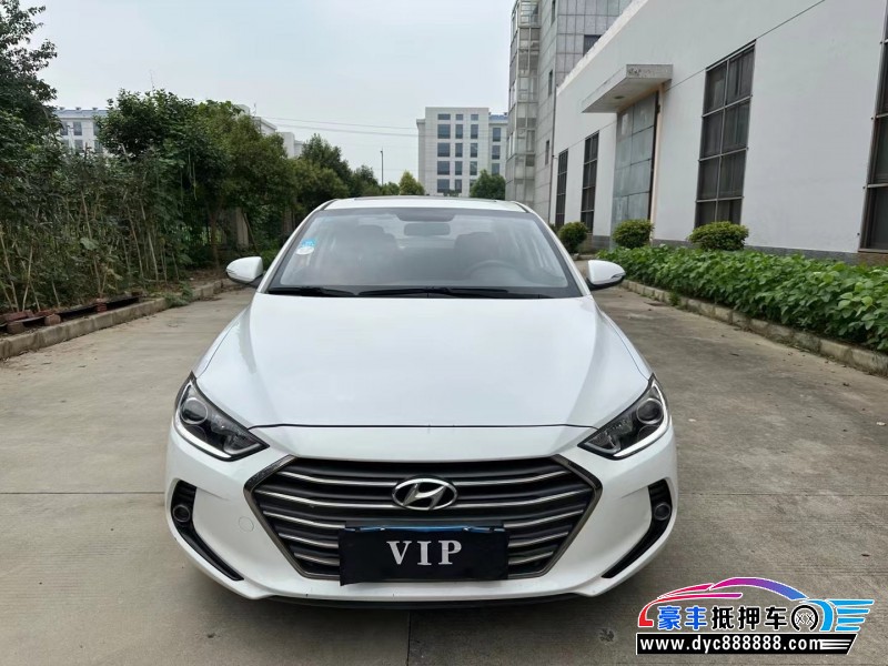 17年现代领动轿车抵押车出售