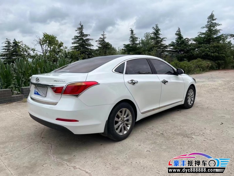 15年现代名图轿车抵押车出售