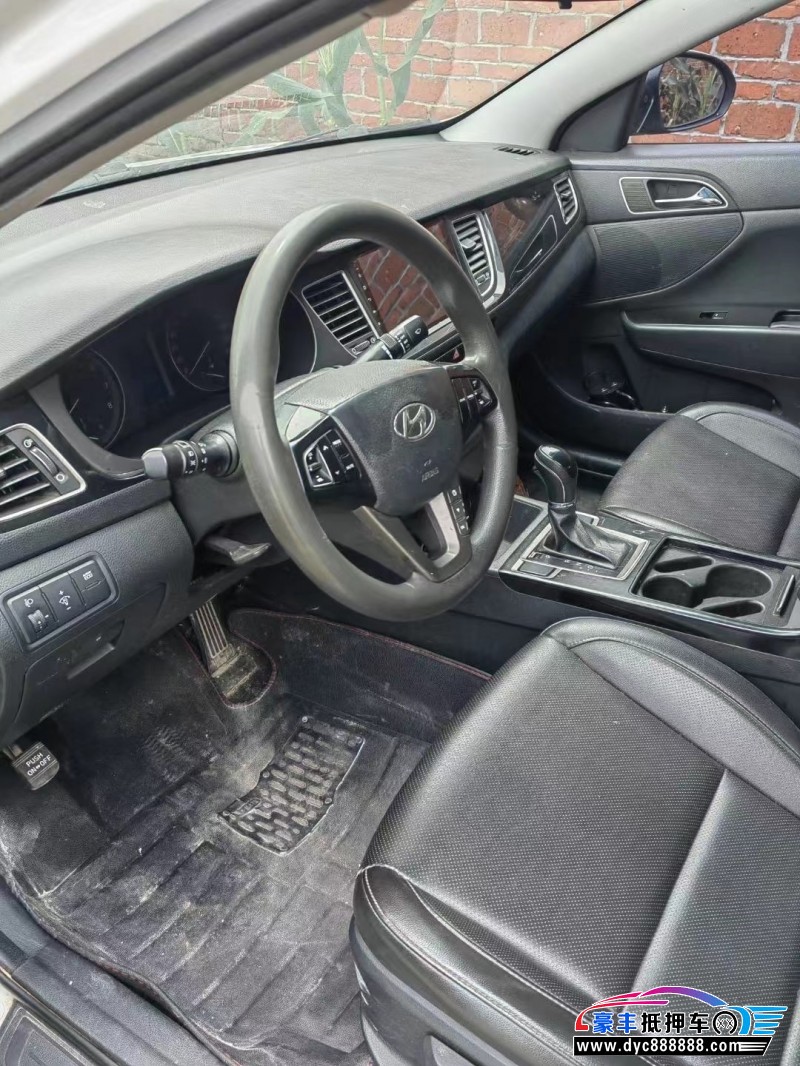 15年现代名图轿车抵押车出售