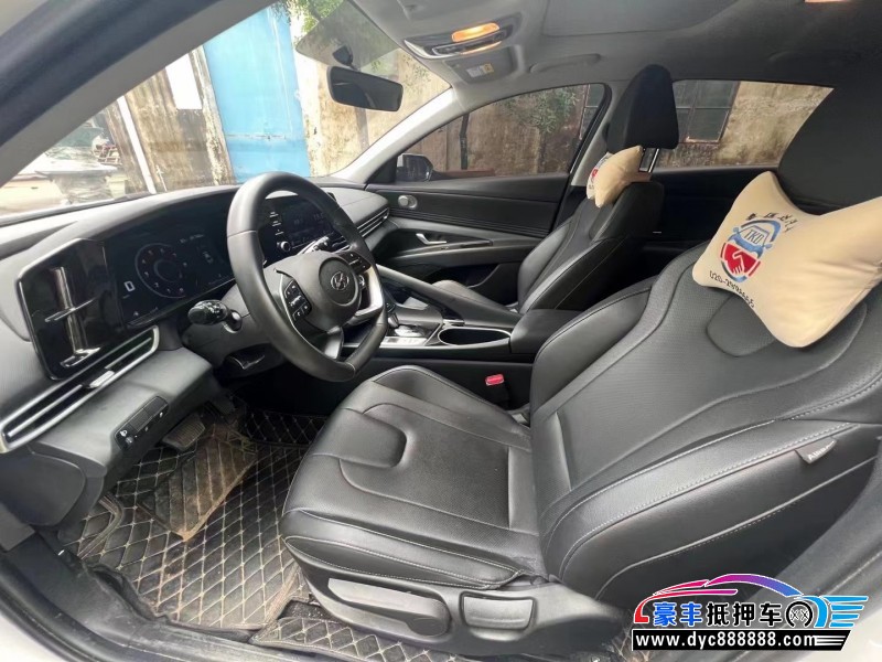 22年现代伊兰特轿车抵押车出售