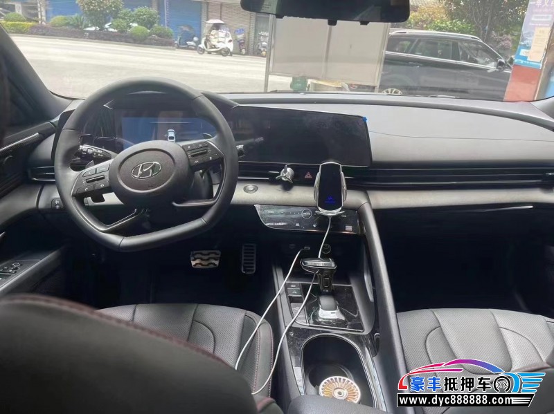 22年现代伊兰特轿车抵押车出售
