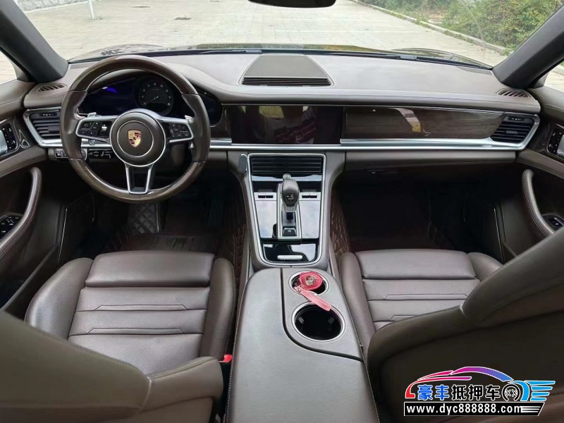 20年保时捷帕纳梅拉轿车抵押车出售