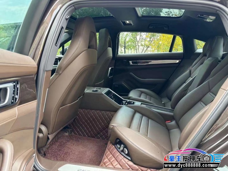 20年保时捷帕纳梅拉轿车抵押车出售