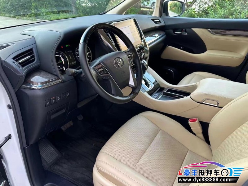 20年丰田埃尔法MPV抵押车出售