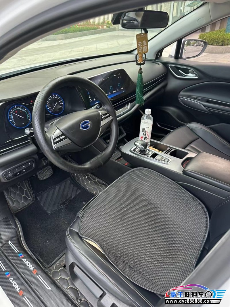 20年传祺埃安s轿车抵押车出售