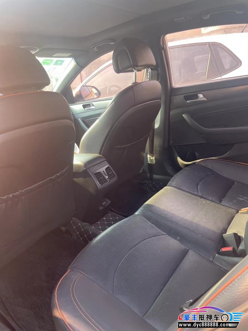 15年现代索纳塔九轿车抵押车出售