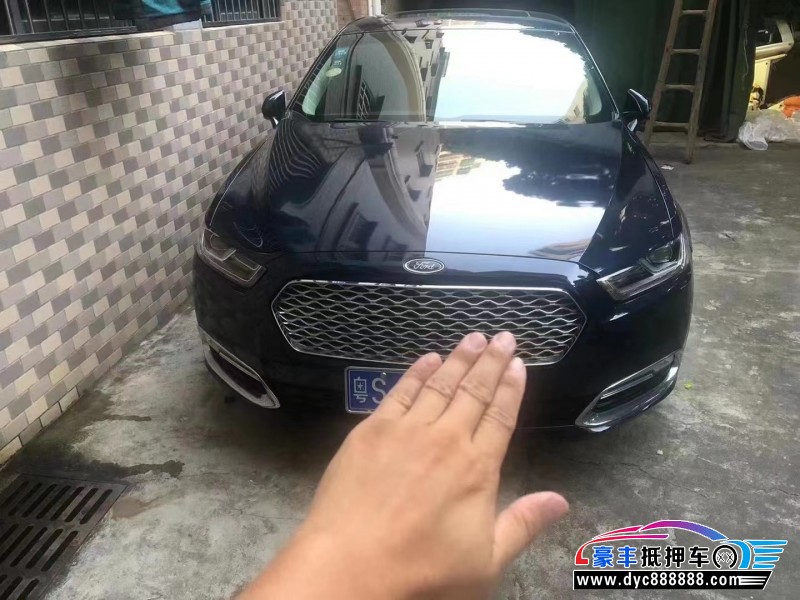 17年福特金牛座轿车抵押车出售