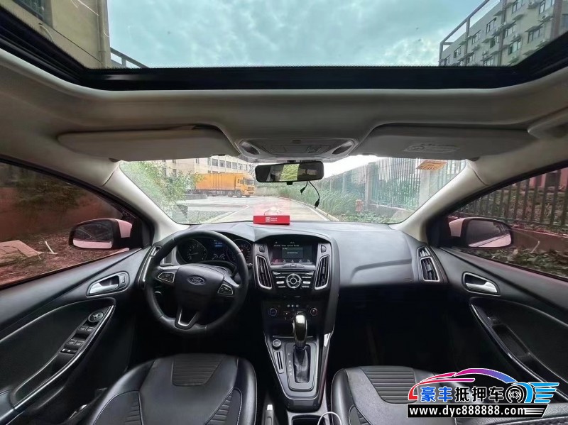 17年福特福克斯轿车抵押车出售