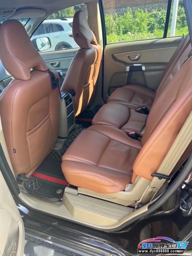 11年沃尔沃XC90轿车抵押车出售