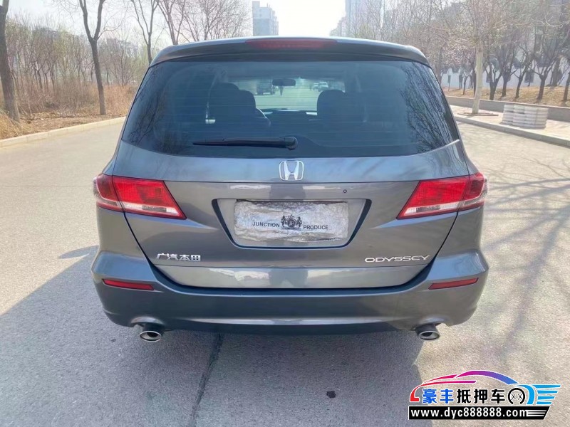 13年本田奥德赛MPV抵押车出售