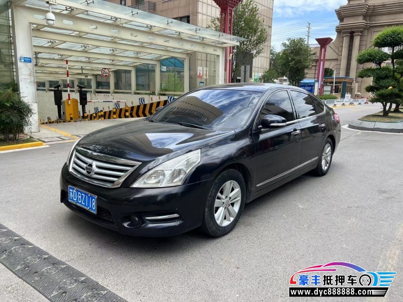 11年日产天籁轿车抵押车出售