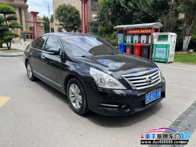 11年日产天籁轿车抵押车出售