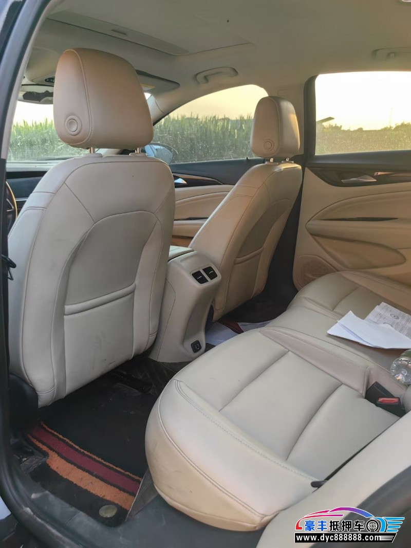 20年别克君威轿车抵押车出售