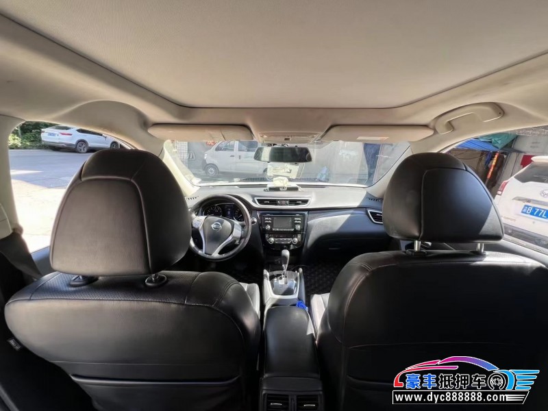 15年日产奇骏轿车抵押车出售