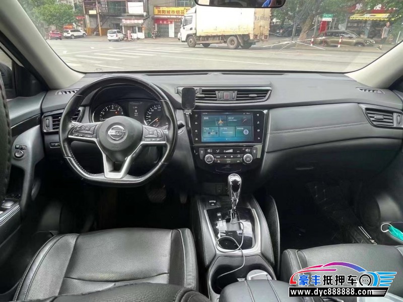 19年日产奇骏轿车抵押车出售