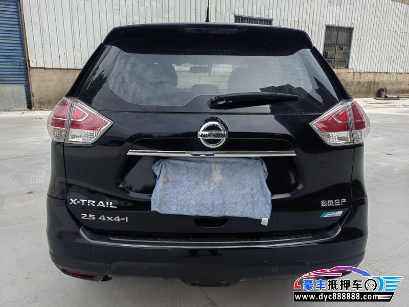 15年日产奇骏轿车抵押车出售