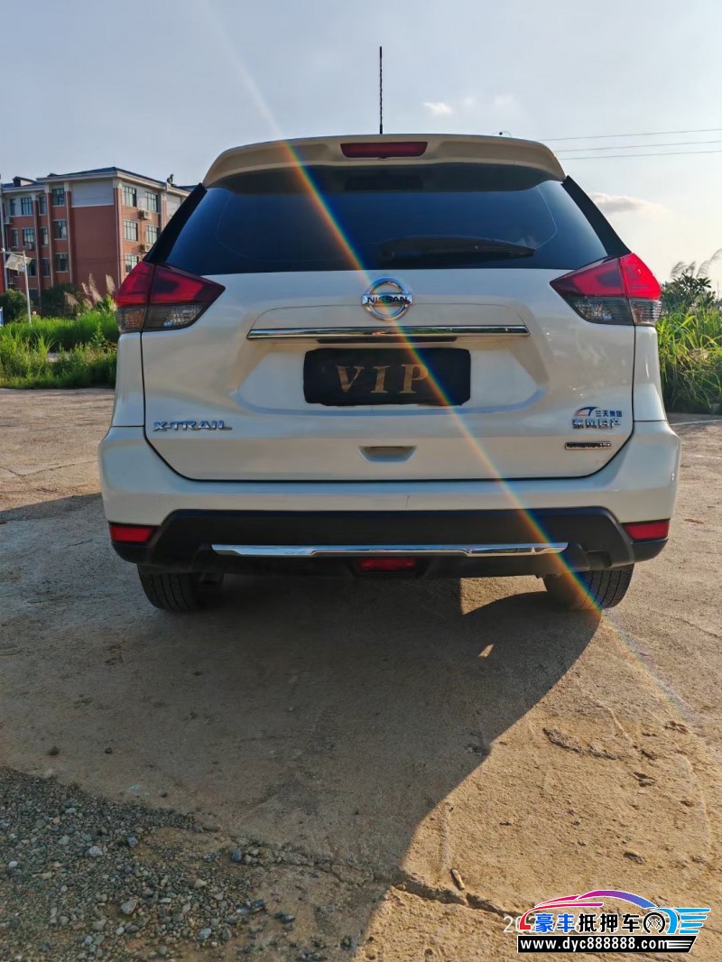 19年日产奇骏轿车抵押车出售