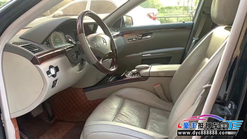 10年奔驰S轿车抵押车出售