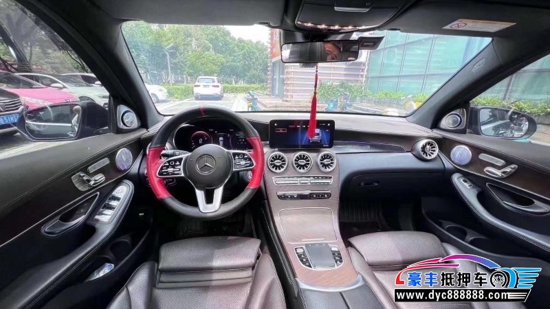 19年奔驰GLCSUV抵押车出售