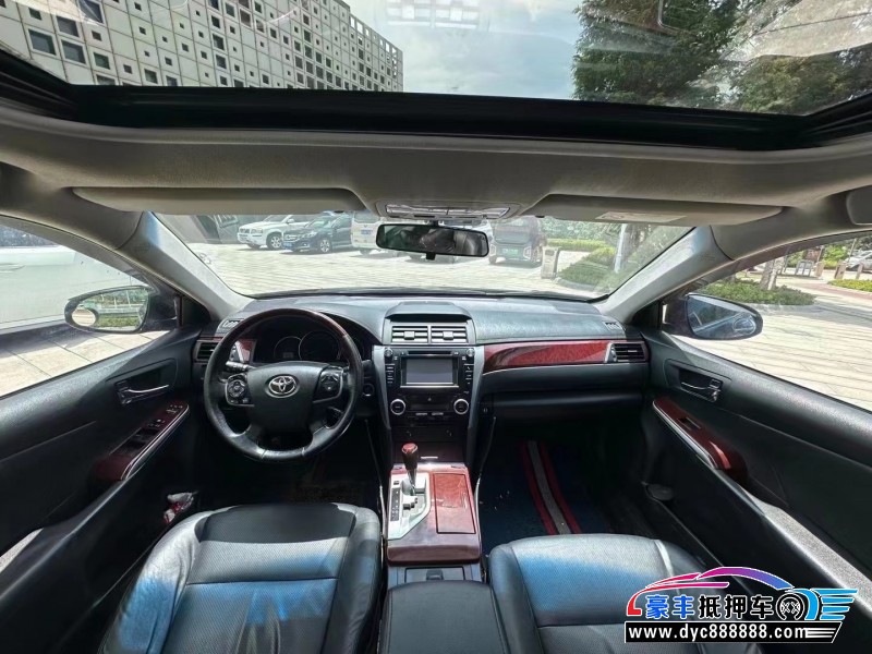 14年丰田凯美瑞轿车抵押车出售