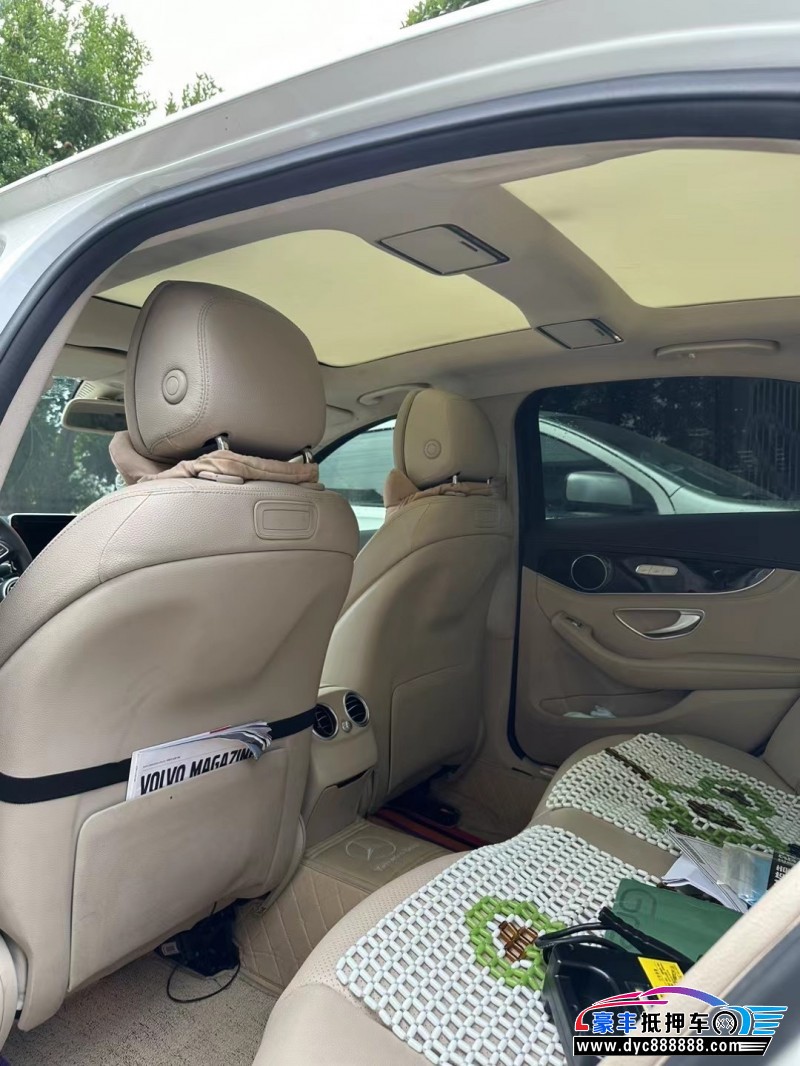 17年奔驰C轿车抵押车出售