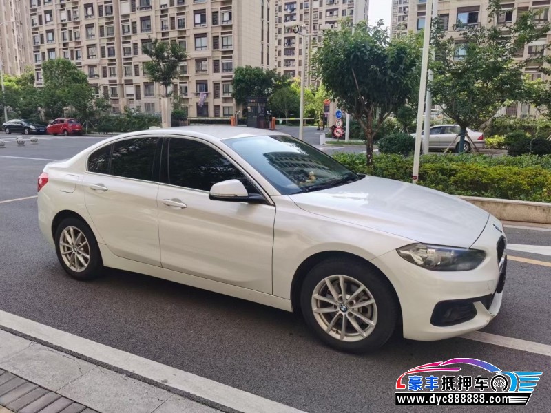 17年宝马1系轿车抵押车出售