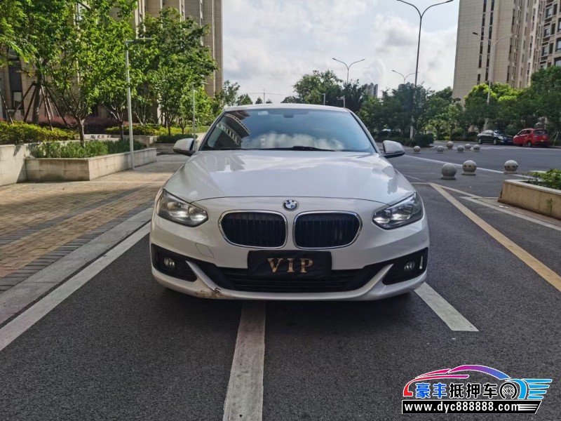 17年宝马1系轿车抵押车出售