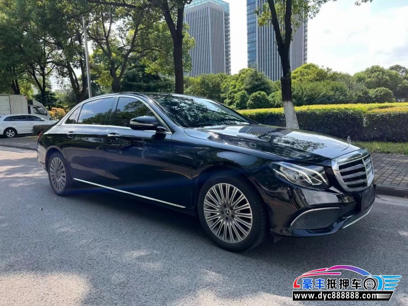 20年奔驰E轿车抵押车出售