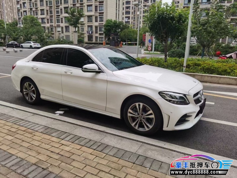 21年奔驰C轿车抵押车出售