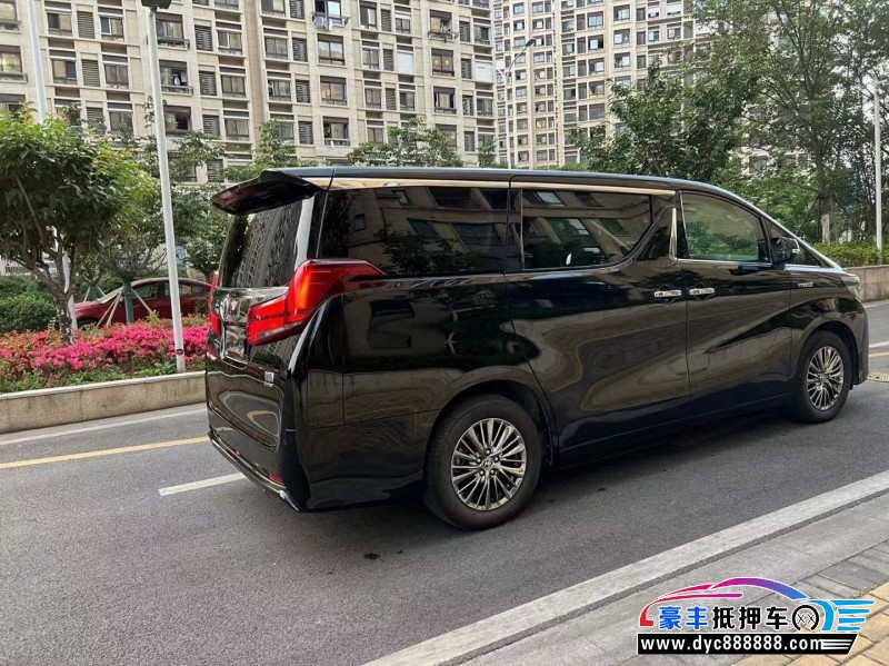 20年丰田埃尔法轿车抵押车出售