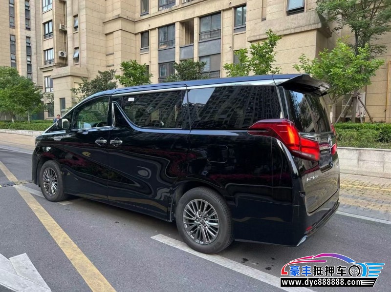 20年丰田埃尔法轿车抵押车出售