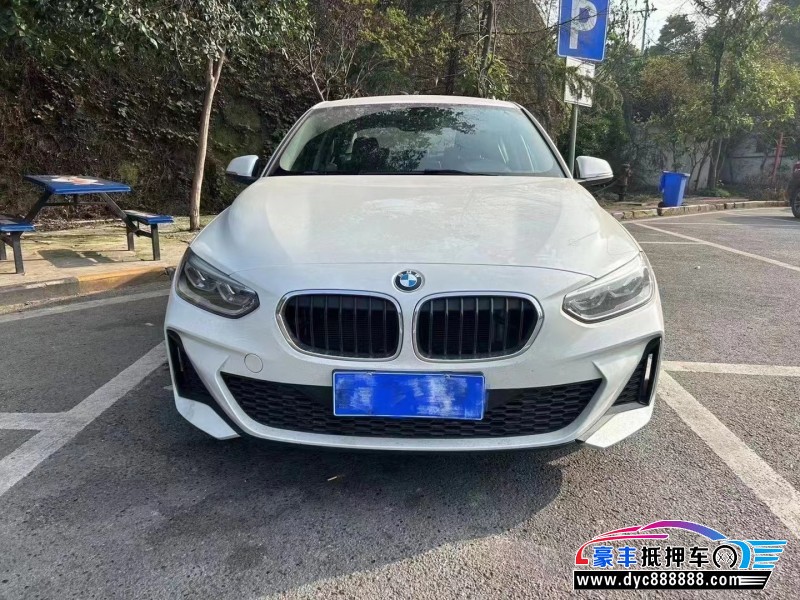21年宝马1系轿车抵押车出售