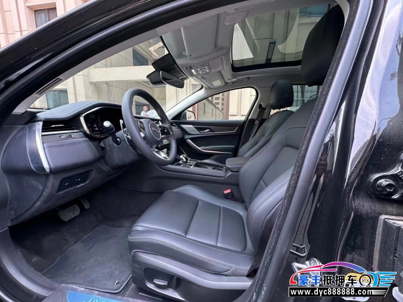 21年捷豹XFL轿车抵押车出售