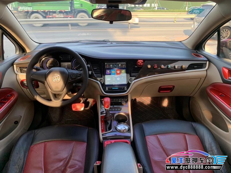 17年别克威朗轿车抵押车出售