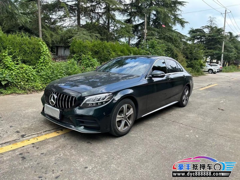 20年奔驰C轿车抵押车出售