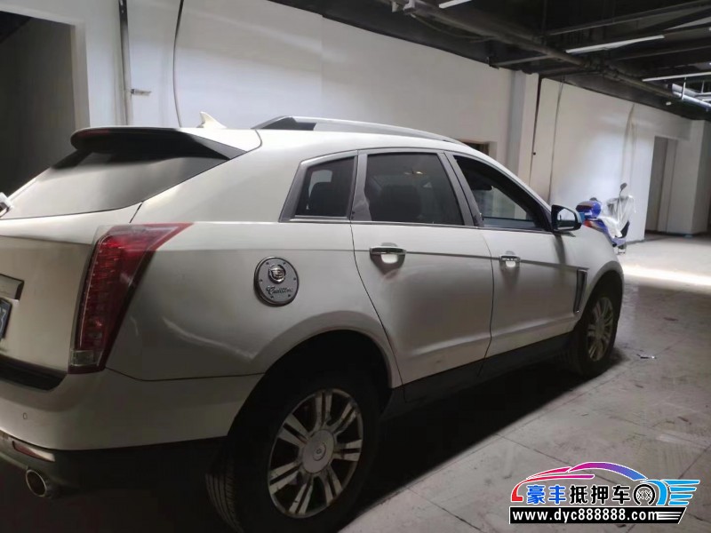 16年凯迪拉克SRX轿车抵押车出售