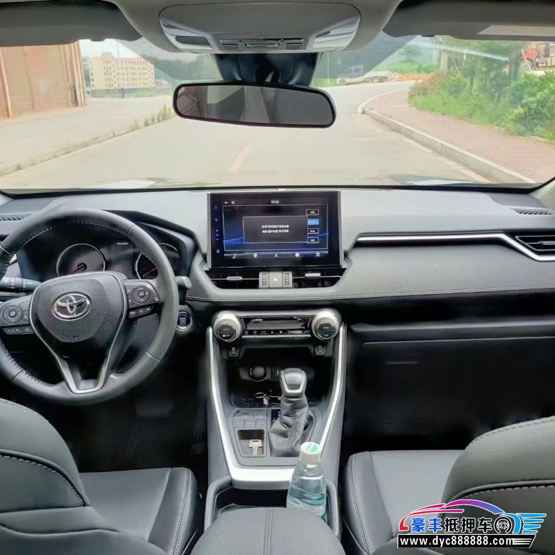 21年丰田威兰达轿车抵押车出售