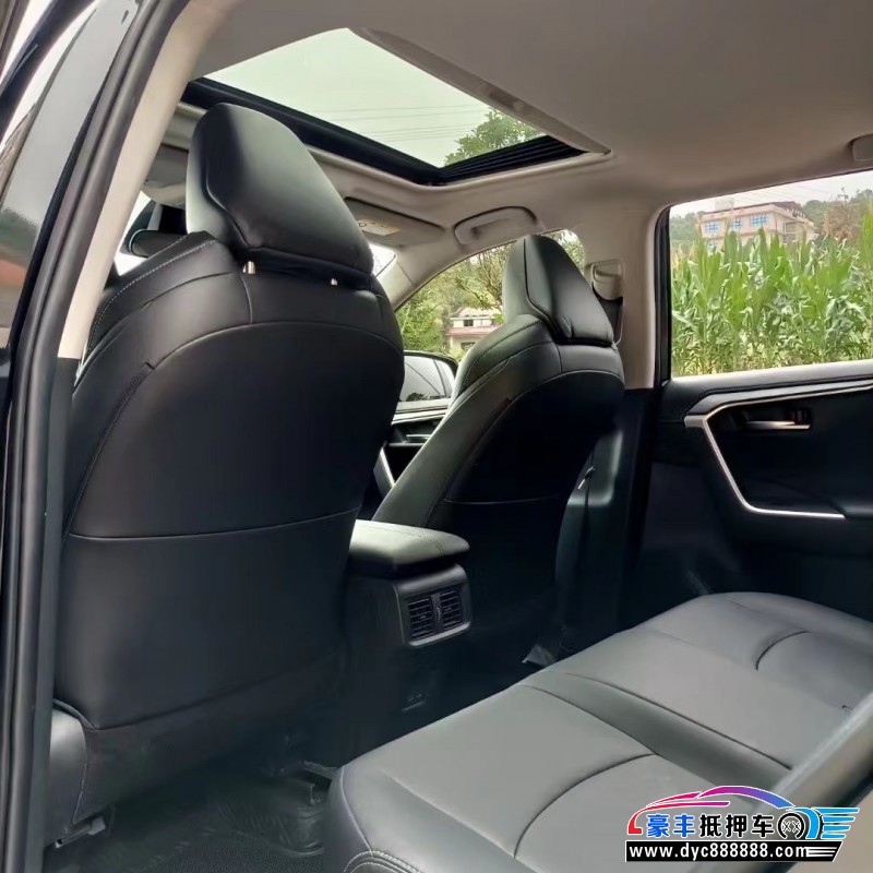 21年丰田威兰达轿车抵押车出售