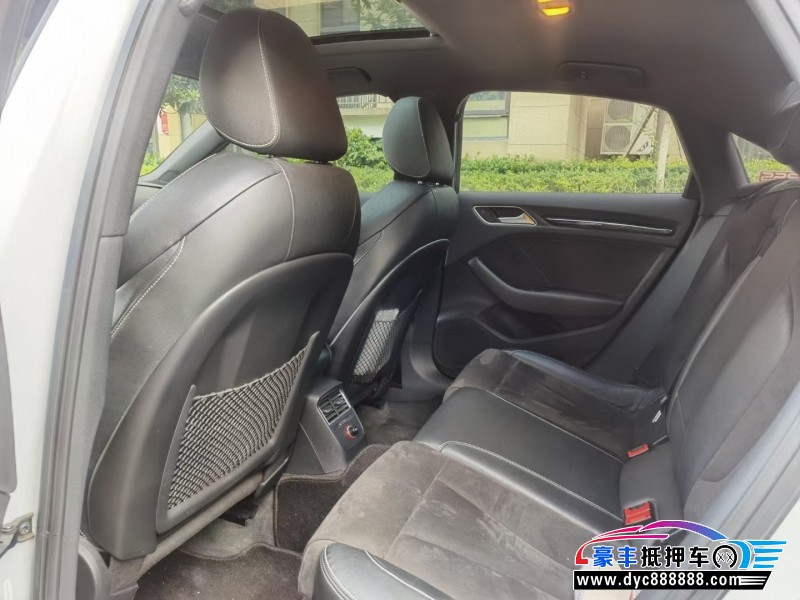 15年奥迪S3轿车抵押车出售