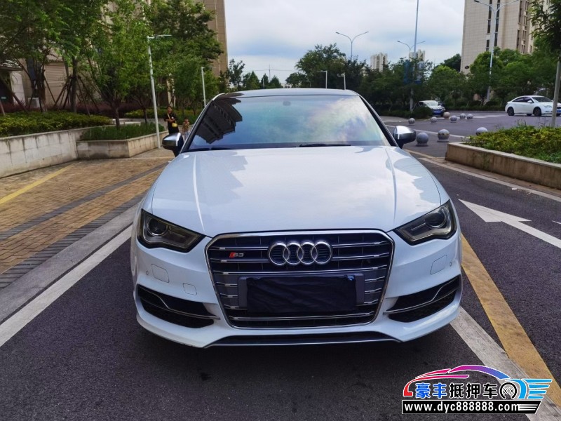 15年奥迪S3轿车抵押车出售