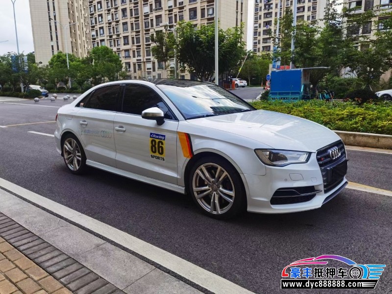 15年奥迪S3轿车抵押车出售