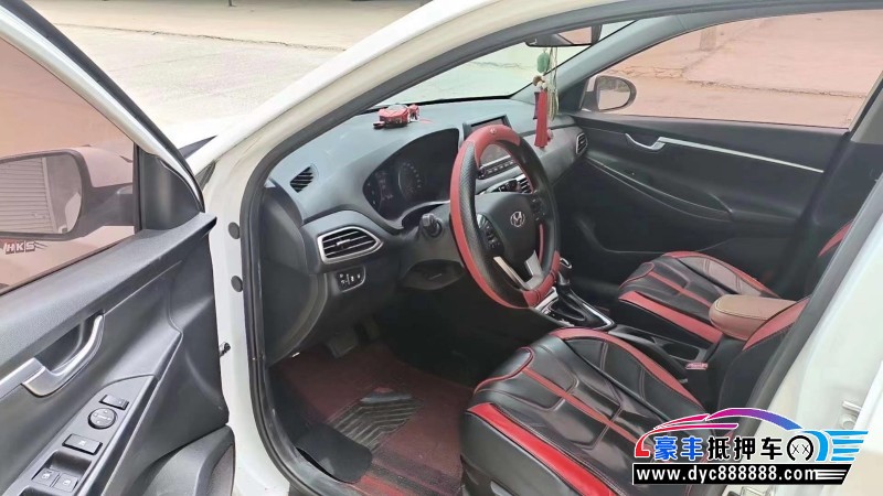 18年现代悦动轿车抵押车出售