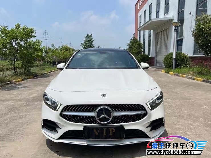 20年奔驰A轿车抵押车出售