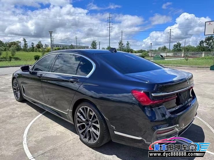 22年宝马7系轿车抵押车出售