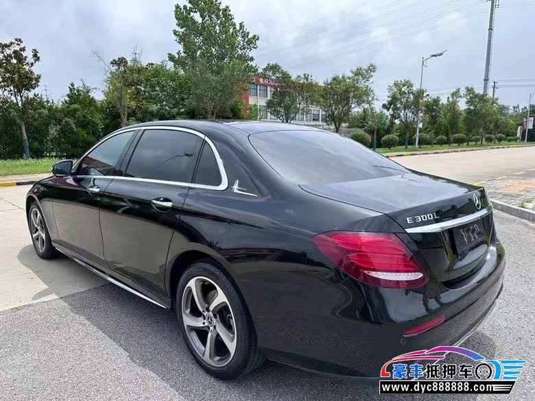 19年奔驰E轿车抵押车出售