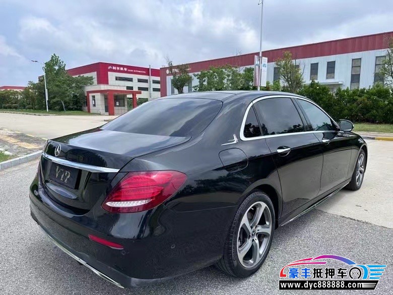 19年奔驰E轿车抵押车出售