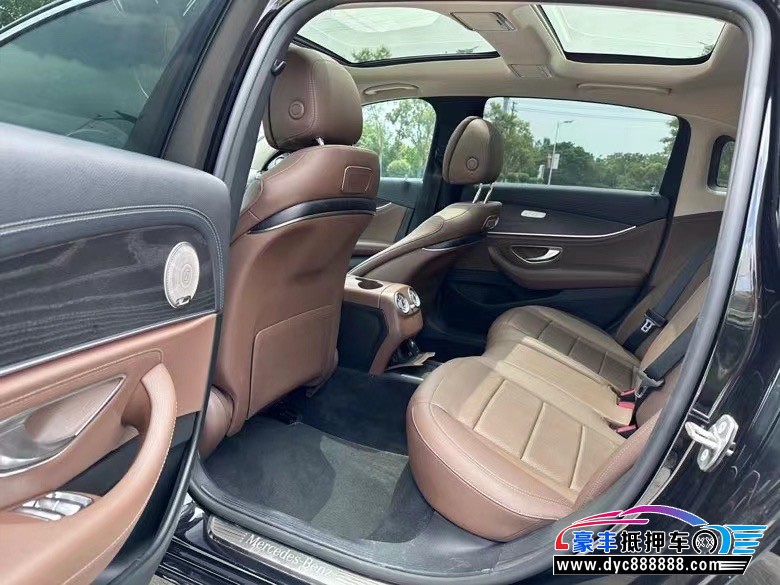 19年奔驰E轿车抵押车出售