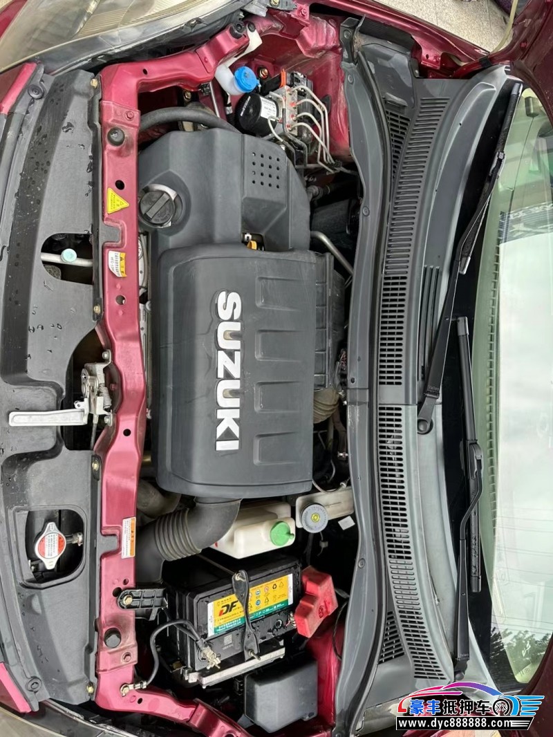 16年铃木雨燕轿车抵押车出售