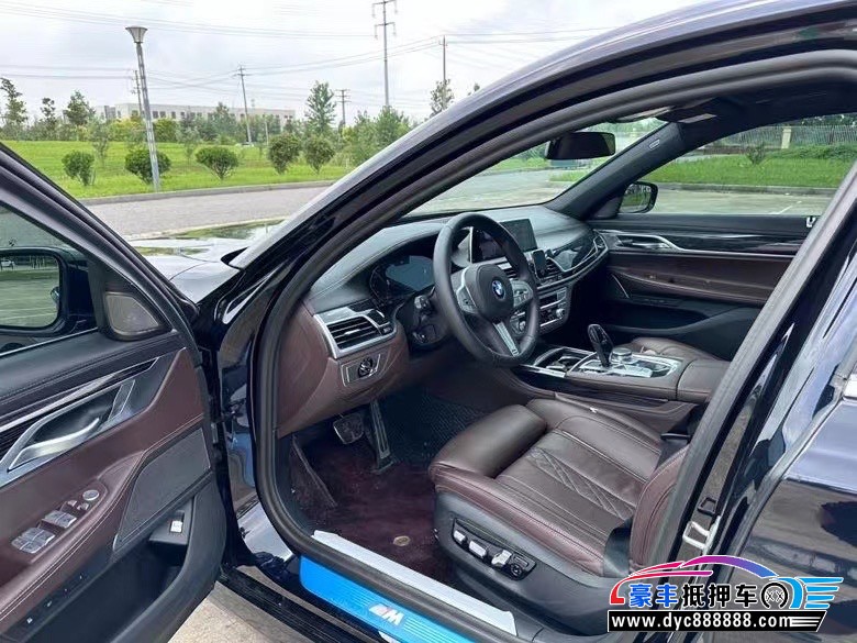 22年宝马7系轿车抵押车出售