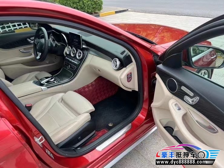 17年奔驰C轿车抵押车出售